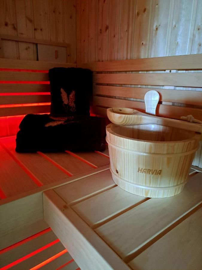 Ba'Cam Spa Bed & Breakfast Etigny ภายนอก รูปภาพ