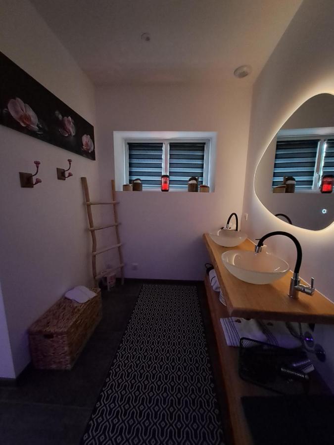 Ba'Cam Spa Bed & Breakfast Etigny ภายนอก รูปภาพ